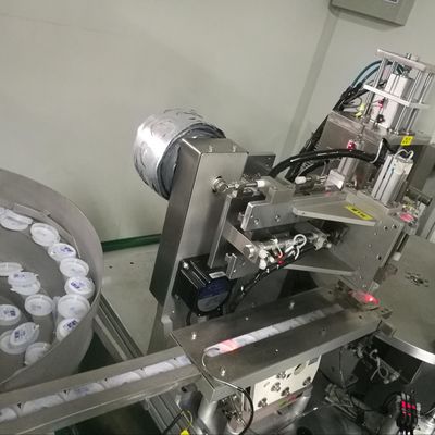 PLC Control Automated Labeling Machine High Efficiency
