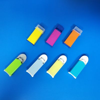Automated assembly machine for blood collection needles, made of stainless steel, with good quality, high capacity and fast running speed.