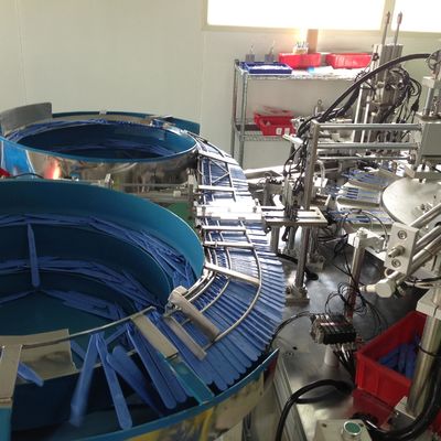 Disposable scalpel automated assembly machine can be customized according to customer's products, stable performance, fast operating rate