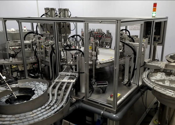 Euro Cap Assembly Machine With Servor Motor Drive And Stainless Steel / Aluminum Alloy Components For Pharmaceutical Industry