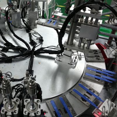 Automated scalpel assembly machine with multi-language display for easy operation