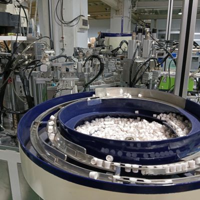 Iodophor Cap Automated Assembly Machine Integrated With Blister Packaging Machine High Efficiency Stable